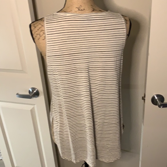 Striped tank top - Picture 4 of 4